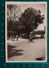 FOTO CHIOSCO COCA-COLA ANIMATA CARABINIERE IN BICI AUTO  ROMA 1940 C. ( F 39 )