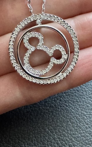Collana con ciondolo originale