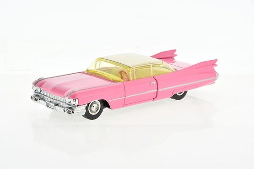 Cadillac coupe ville - cadillac, pink