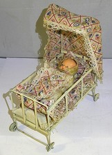 Vecchio letto per case delle