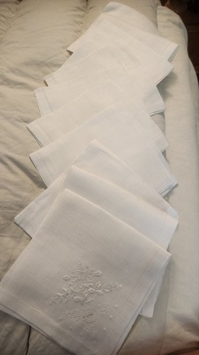 Vintage hand embroidered - hand, 2