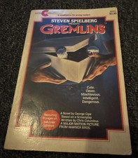 GREMLINS AVON Camelot BOOK