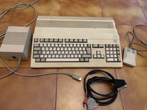 Commodore amiga 500 1mb ram - 500,
