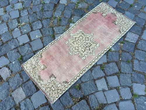 Tappeto vintage fatto mano - a,