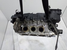 111010Q010 testata per TOYOTA