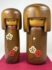 Lotto 2 bambole vintage Usaburo Kokeshi creative giapponesi in legno 18-19 cm k70