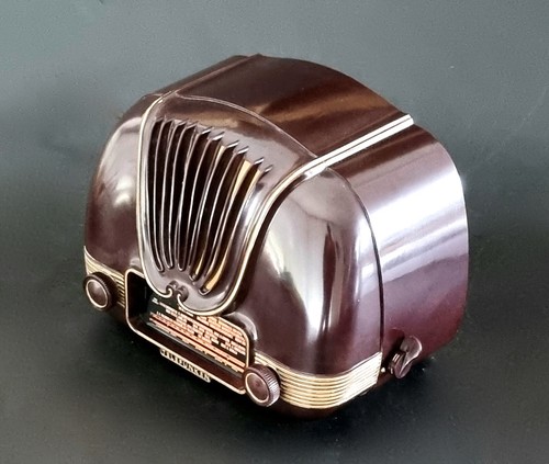 Mint 1953 art deco tube - 1953, radio