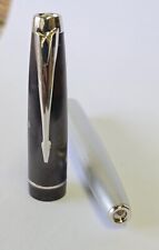 Parker 100 - Fusto e cappuccio - Antracite e argentata