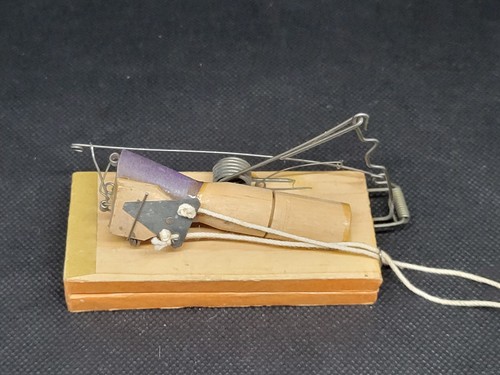 Ancien soufflet bruiteur