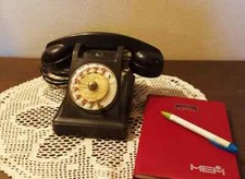 Antico telefono da tavolo, vecchi telefoni francesi in bachelite vintage annI 60