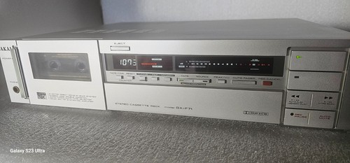 Akai f71 - akai,