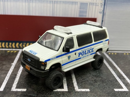 Camion ford nypd van - camion, sollevato