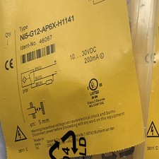 1Pc New TURCK proximity switch