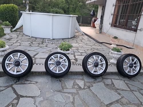 Cerchi lega con gomme - in,