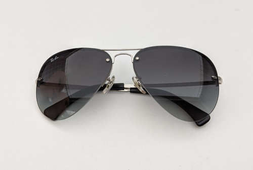 Occhiali da sole - 🕶️,