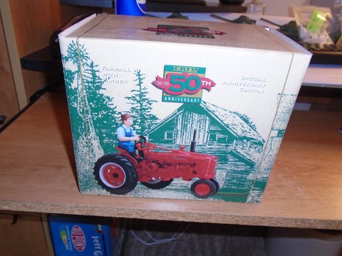 1995 ertl farmall - ertl,