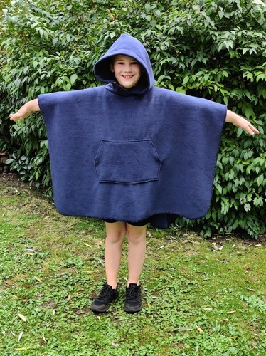 Fleece hooded blanket - fleece,