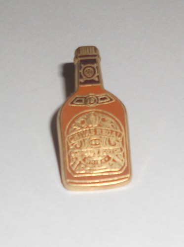 Pin boisson whisky chivas - /,