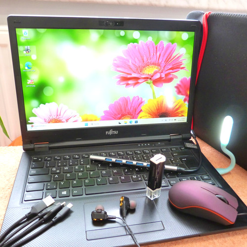 Fujitsu e549 pollici - e549, fullhd