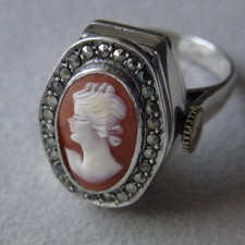 Orologio vintage con anello in