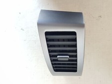 8030A024ZZ BOCCHETTA DIFFUSORE LATERALE SINISTRA MITSUBISHI OUTLANDER 2.0 D 103K