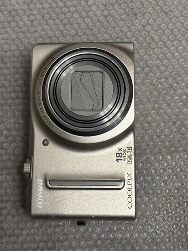 Fotocamera digitale compatta