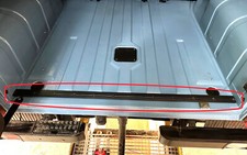 Binario di chiusura bagagliaio