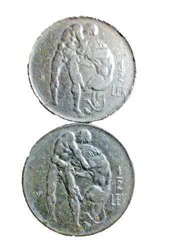 Monete albania 1 2 lek - 1/2,