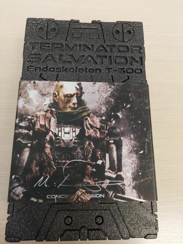 Hot toys mms104 terminator - hot,