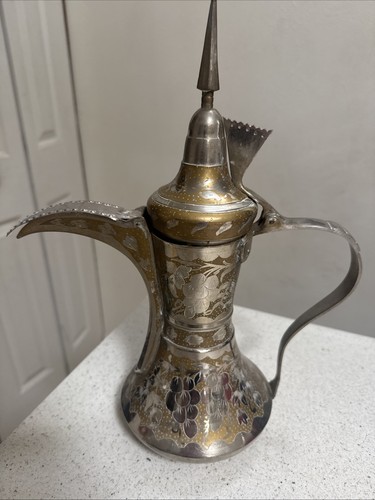 Vecchia caffettiera omanita - caffettiera,