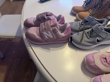Lotto scarpe bambina / Scarponi scarpe da ginnastica/ usate molto poco