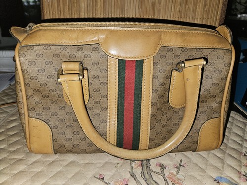 Gucci monogram supreme - gucci, gg