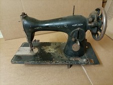 macchina Singer Vintage priva di mobile