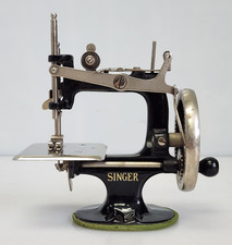 Mini macchina da cucire