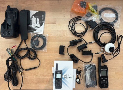 Iridium extreme 9575 sat phone - iridium,