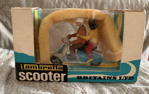 Lambretta vintage britains - lambretta,