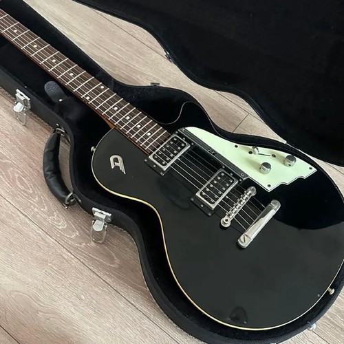 Custodia rigida per - , chitarra