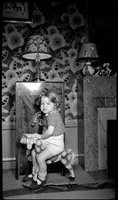 Portrait little girl rocking - portrait,