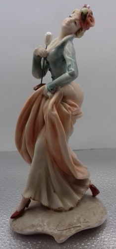 Figurina vintage porcellane - figurina,