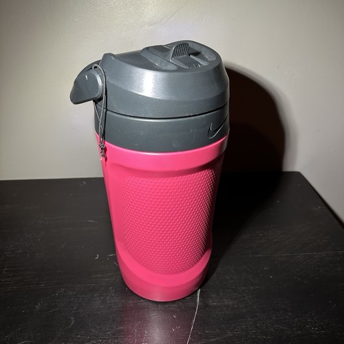 Nike caraffa acqua isolata - caraffa,