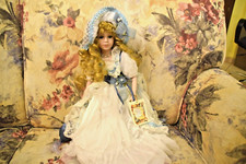 Bambola in porcellana Belombre