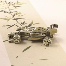 Small go kart statue tavolo