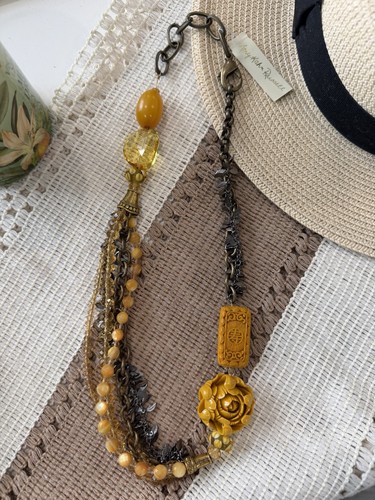 Collana con ciondolo fiore - , di