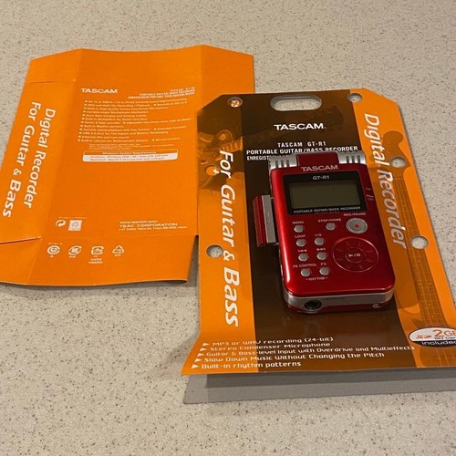 Tascam red portable - tascam, gt-r1