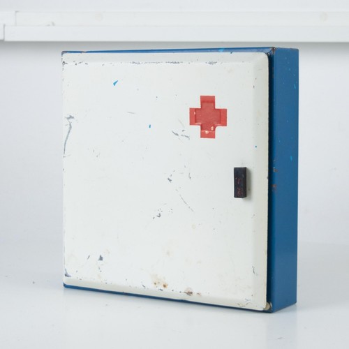 Armadietto porta medicinali