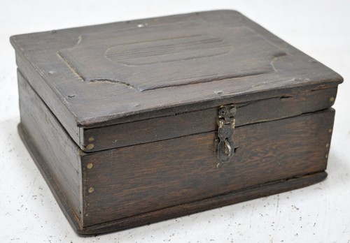 Antico legno portaspezie - di,