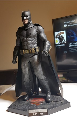 Hot toys bvs batman - hot,