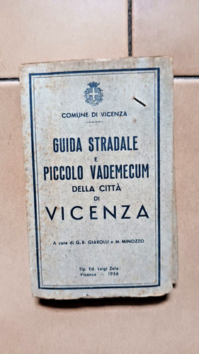 Guida stradale piccolo - guida,