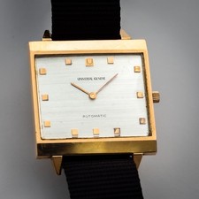 Universal Geneve extra flat vintage square 18kt gold micro rotor automatic watch
