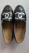 Chanel slip-on Coco Mark